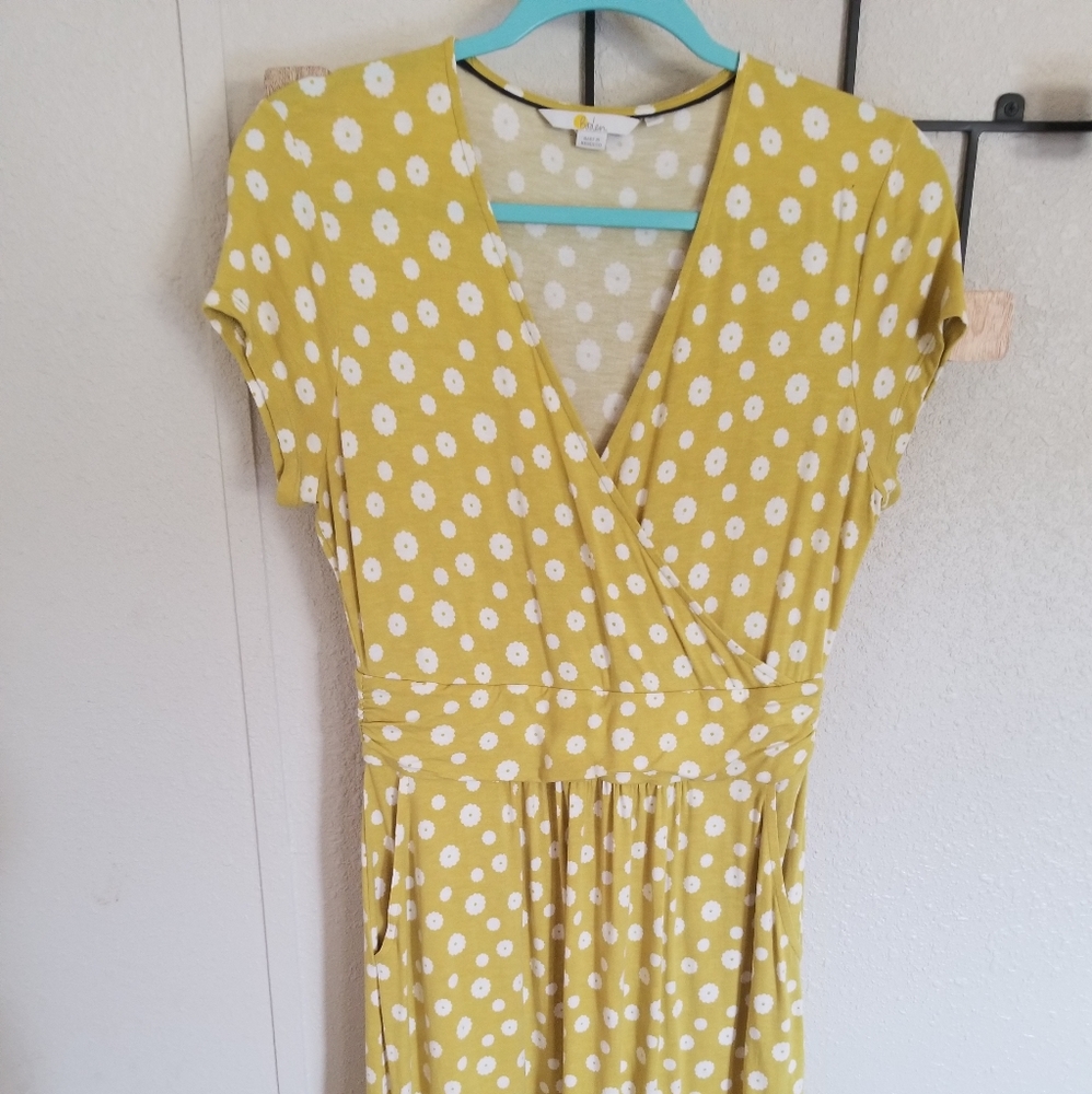 Boden Chartreuse Midi dress with Pockets - Size 8